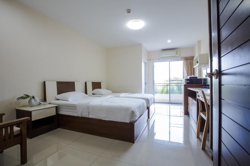 Central Place Serviced Apartment Chonburi Extérieur photo